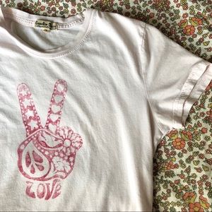 Lucky Tees brand peace sign t-shirt